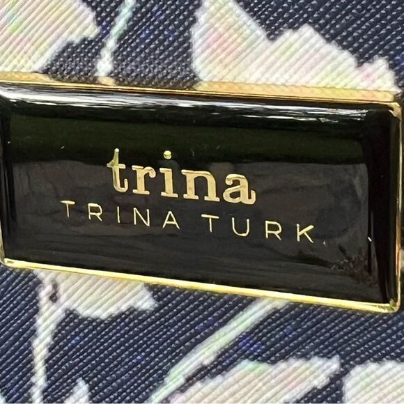 Trina Turk  Jardin de Paris Double Handled Floral Print Faux Leather Tote NWT - Picture 3 of 8